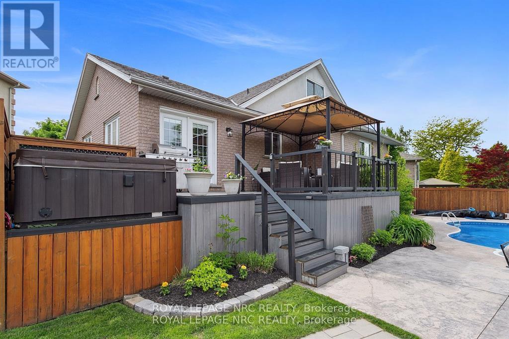 












5240 MARCEL CRESCENT

,
Niagara Falls (Morrison),




Ontario
L2E7M5


