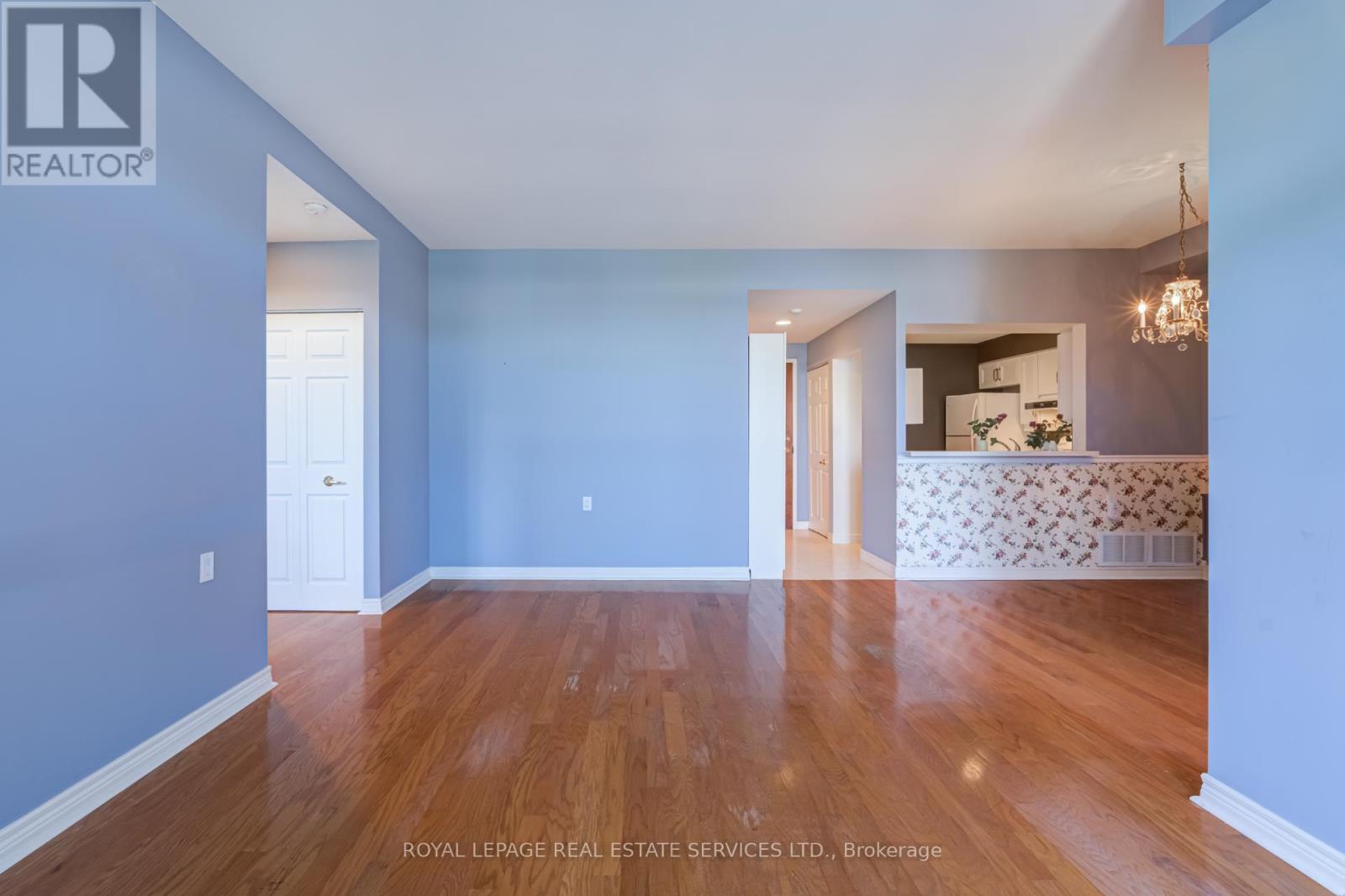 












202 - 1750 BAYVIEW AVENUE

,
Toronto,




Ontario
M4G4H6

