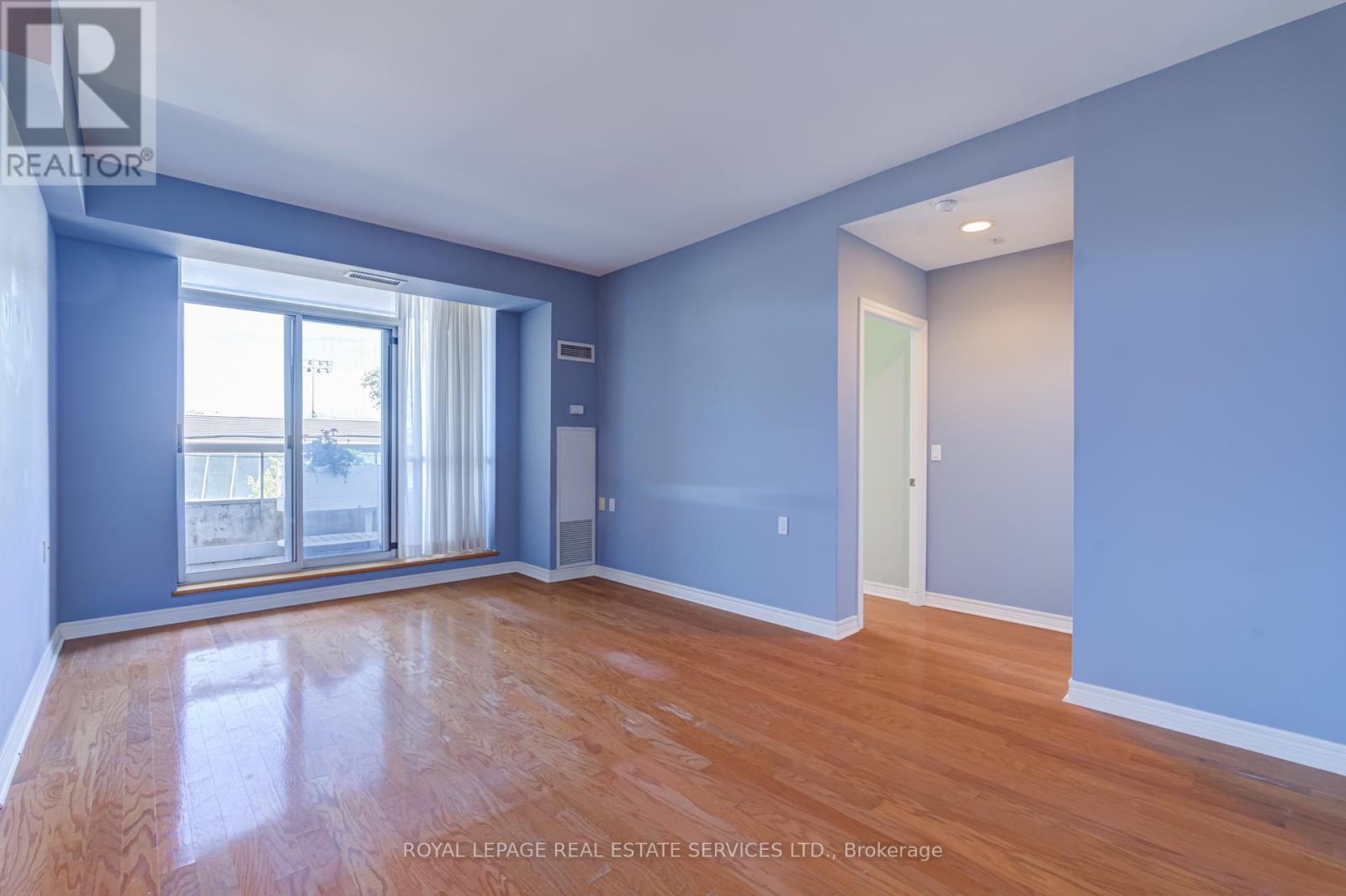 












202 - 1750 BAYVIEW AVENUE

,
Toronto,




Ontario
M4G4H6

