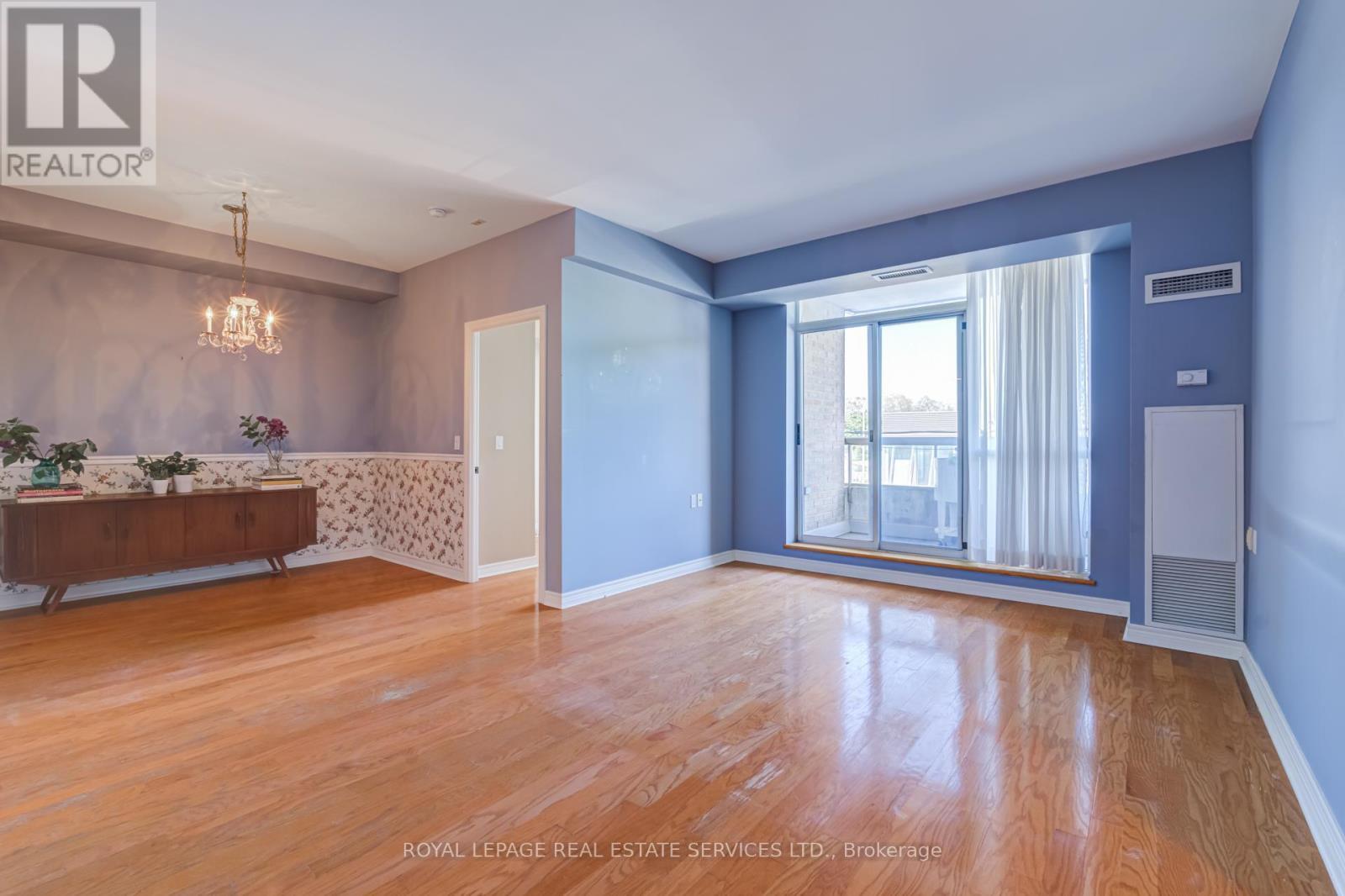 












202 - 1750 BAYVIEW AVENUE

,
Toronto,




Ontario
M4G4H6

