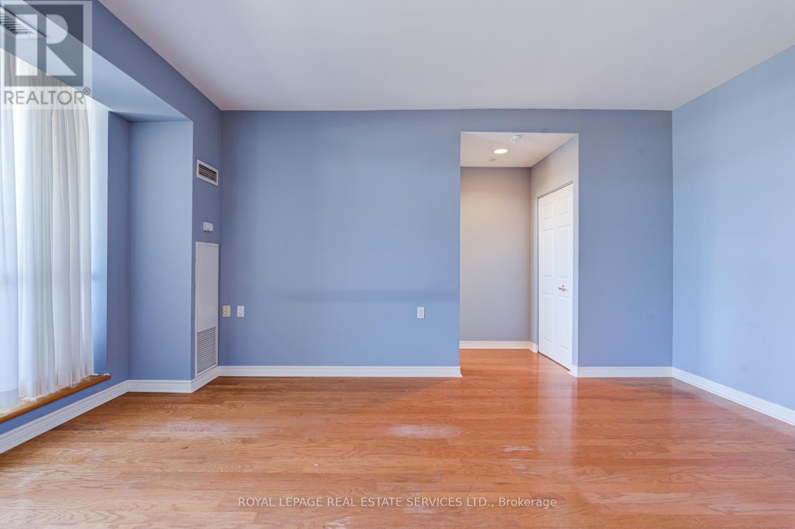 












202 - 1750 BAYVIEW AVENUE

,
Toronto,




Ontario
M4G4H6

