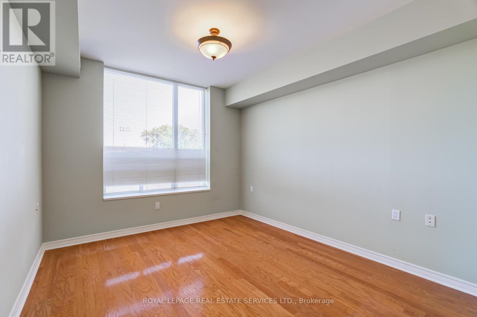 












202 - 1750 BAYVIEW AVENUE

,
Toronto,




Ontario
M4G4H6

