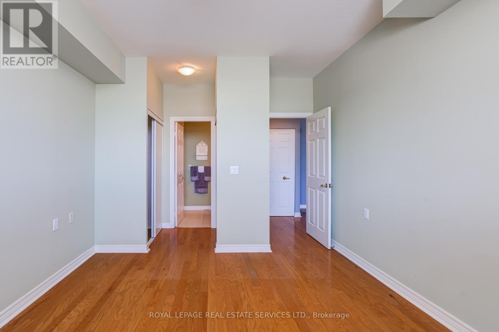 












202 - 1750 BAYVIEW AVENUE

,
Toronto,




Ontario
M4G4H6

