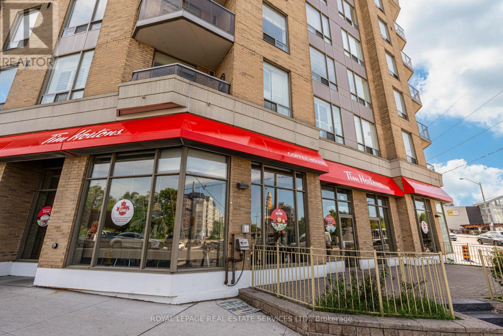 












202 - 1750 BAYVIEW AVENUE

,
Toronto,




Ontario
M4G4H6

