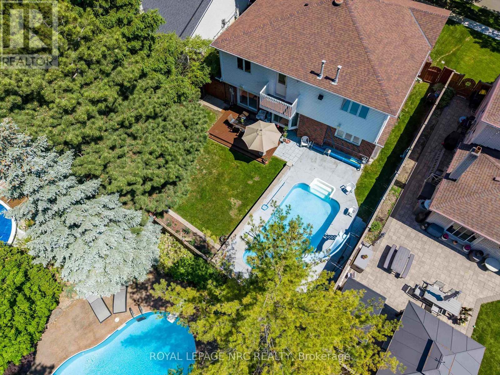 












1273 WINDING TRAIL

,
Mississauga (Applewood),




Ontario
L4Y2T9

