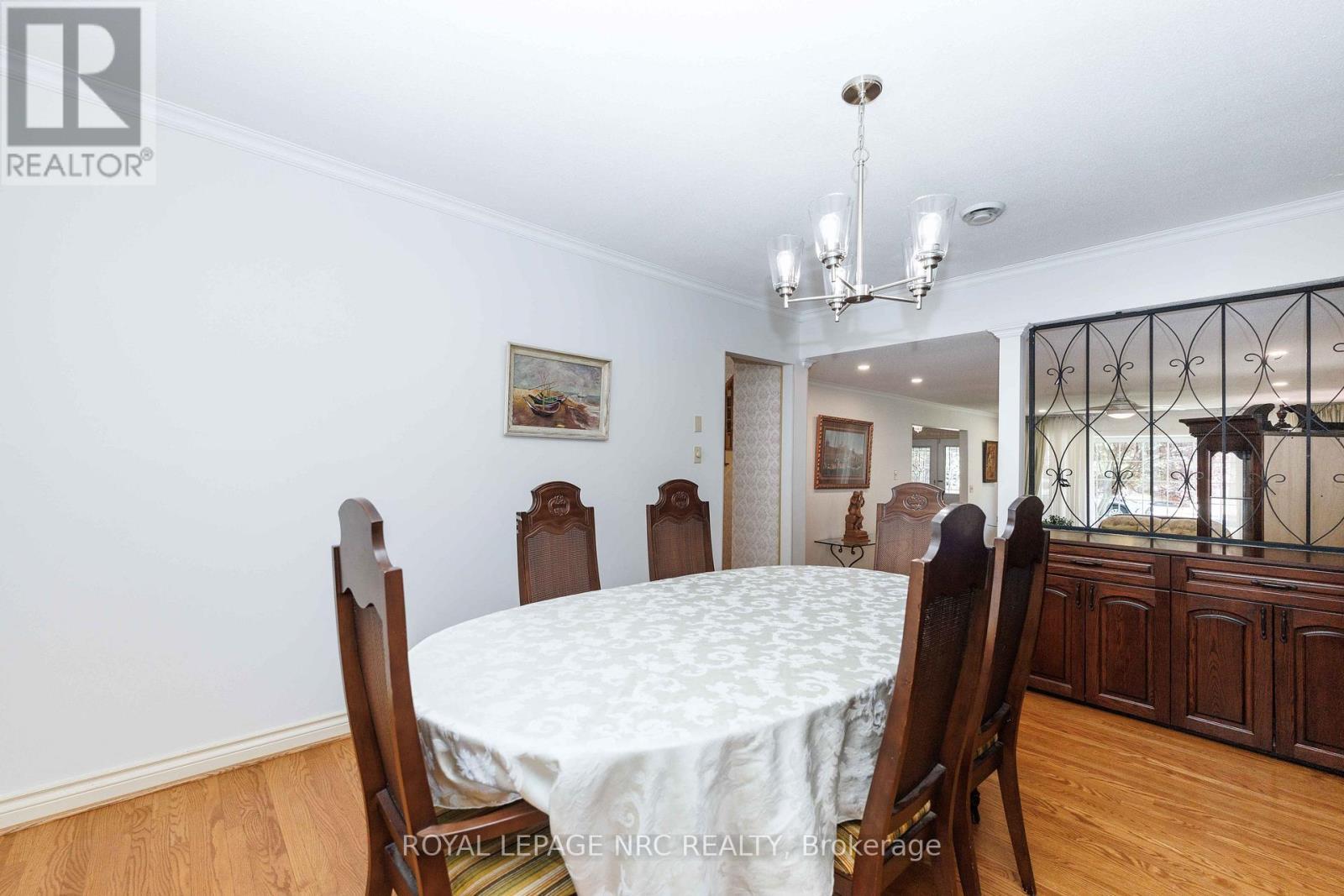 












1273 WINDING TRAIL

,
Mississauga (Applewood),




Ontario
L4Y2T9

