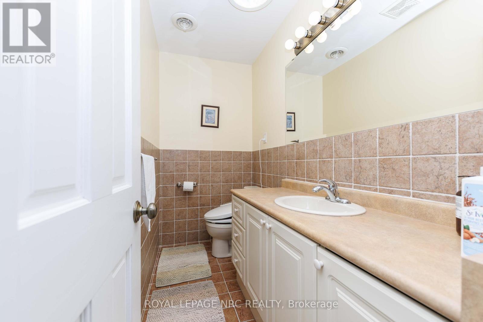 












1273 WINDING TRAIL

,
Mississauga (Applewood),




Ontario
L4Y2T9

