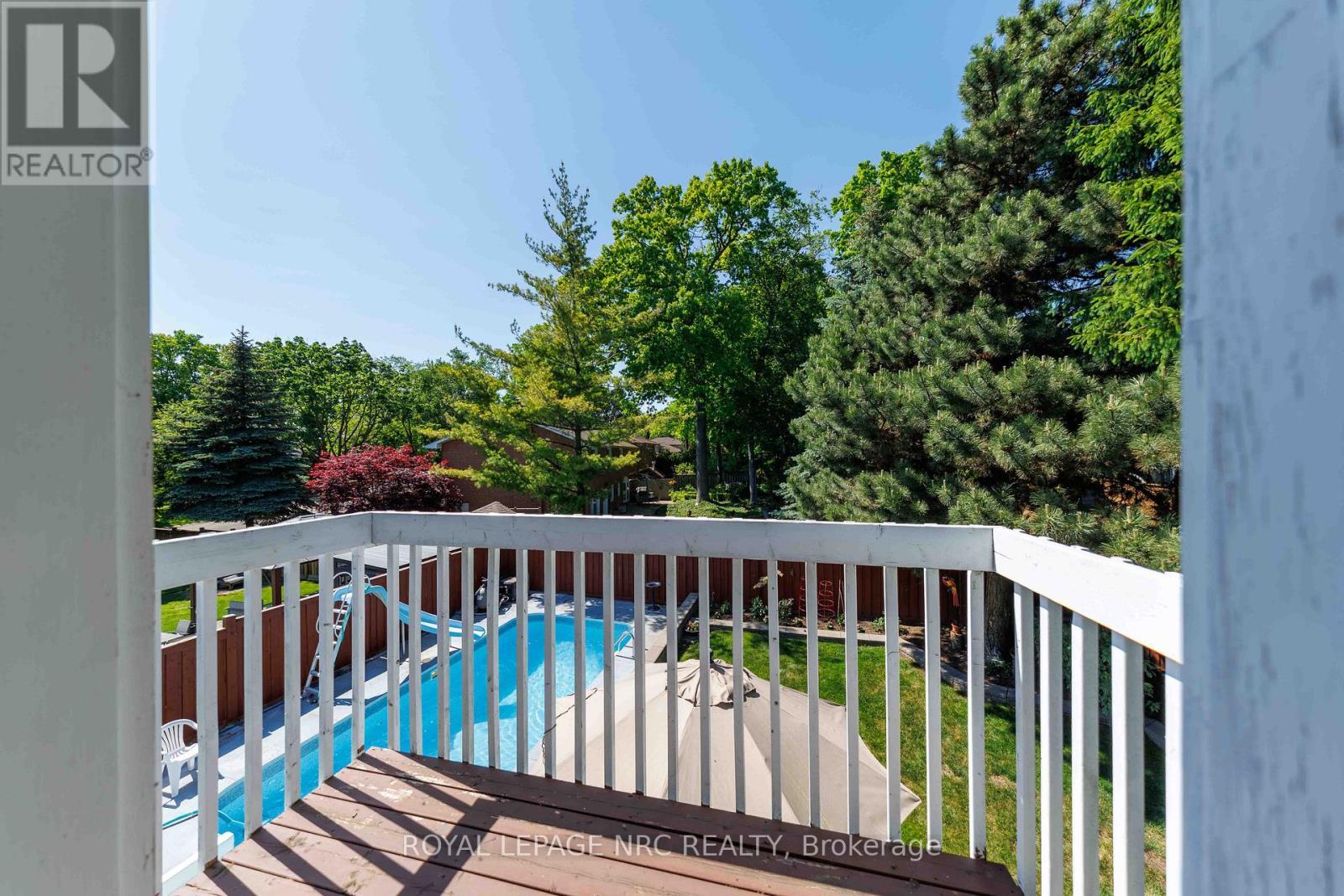 












1273 WINDING TRAIL

,
Mississauga (Applewood),




Ontario
L4Y2T9

