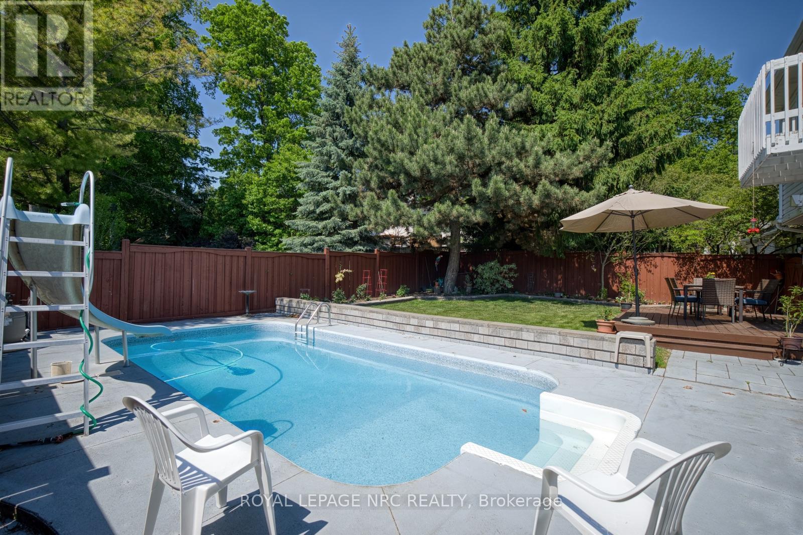 












1273 WINDING TRAIL

,
Mississauga (Applewood),




Ontario
L4Y2T9

