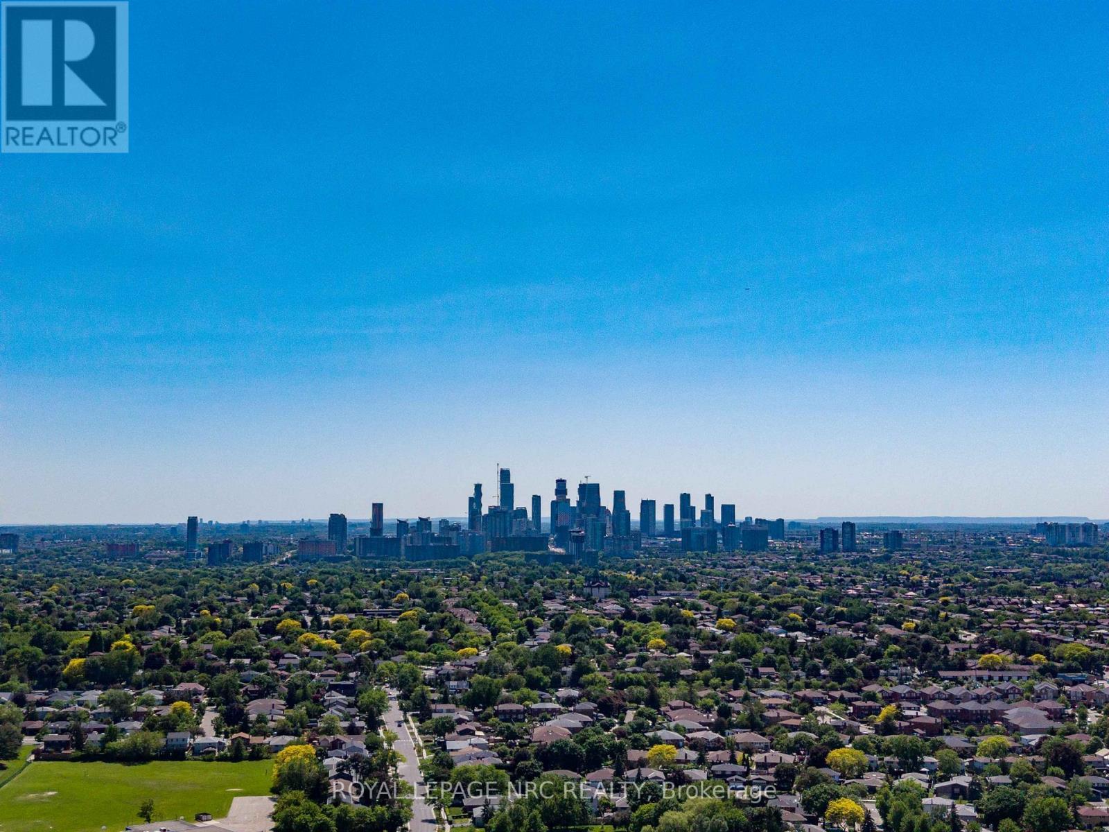 












1273 WINDING TRAIL

,
Mississauga (Applewood),




Ontario
L4Y2T9

