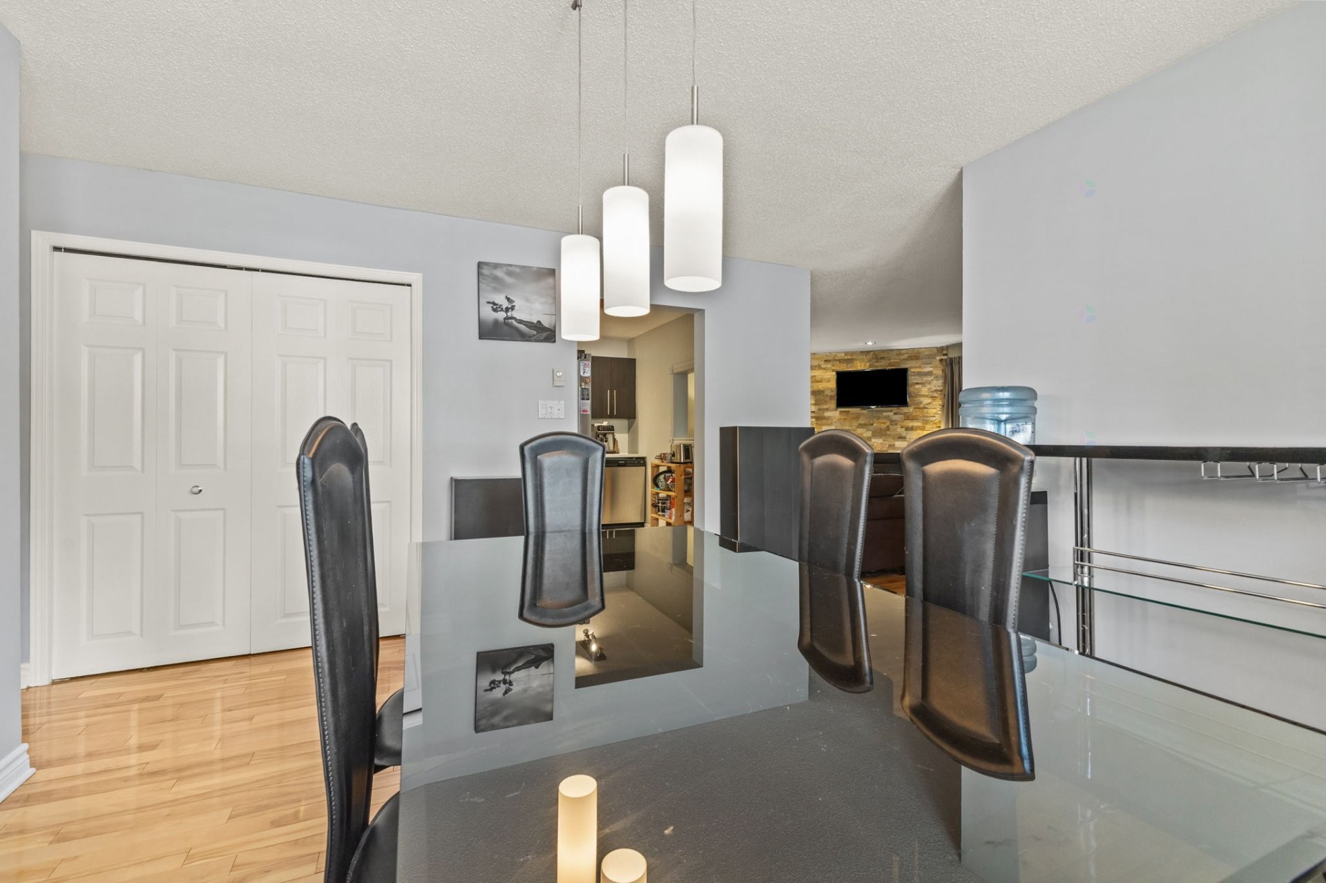 









80


Boul. Louise-Campagna

, 1,
Gatineau (Hull),




QC
J9A2X8

