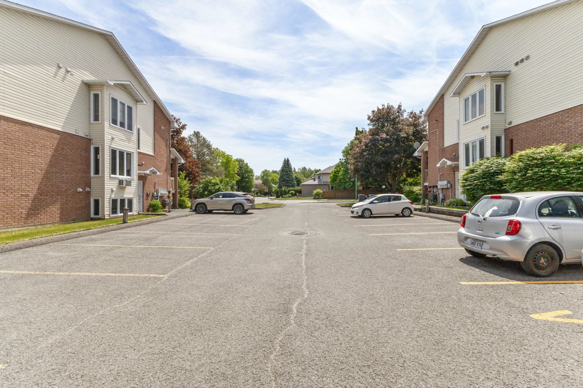 









80


Boul. Louise-Campagna

, 1,
Gatineau (Hull),




QC
J9A2X8

