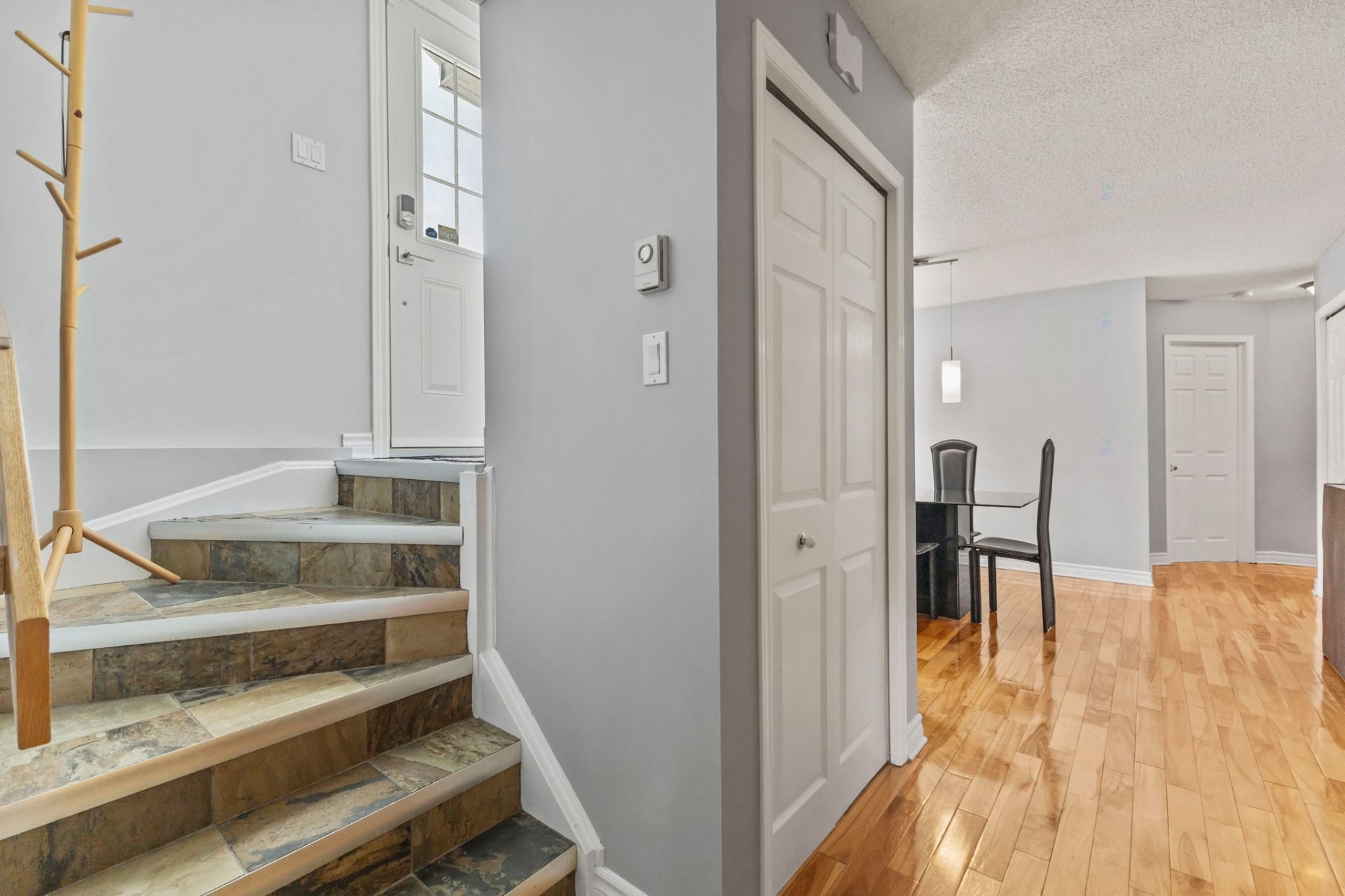 









80


Boul. Louise-Campagna

, 1,
Gatineau (Hull),




QC
J9A2X8

