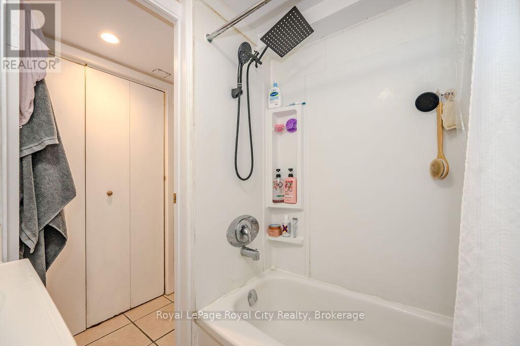 












BASEMENT - 337 IRONWOOD ROAD

,
Guelph (Kortright West),




Ontario
N1G3P2

