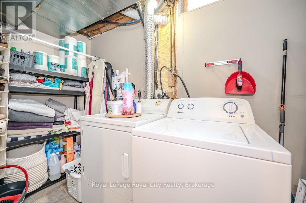












BASEMENT - 337 IRONWOOD ROAD

,
Guelph (Kortright West),




Ontario
N1G3P2

