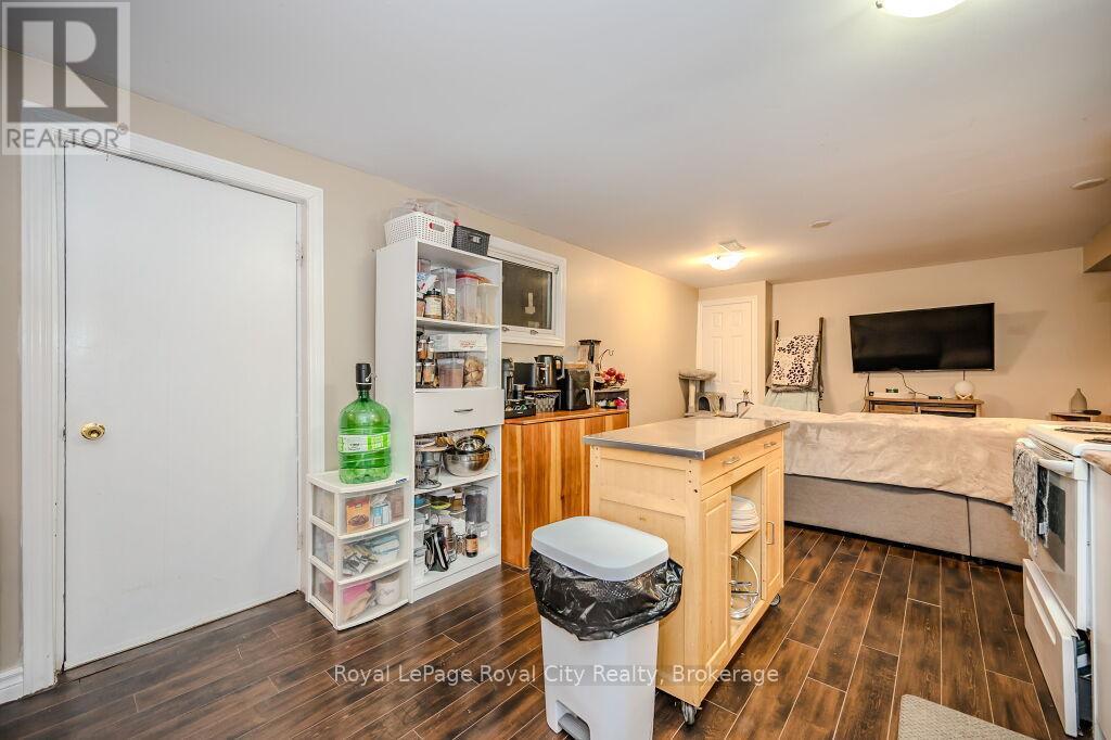 












BASEMENT - 337 IRONWOOD ROAD

,
Guelph (Kortright West),




Ontario
N1G3P2

