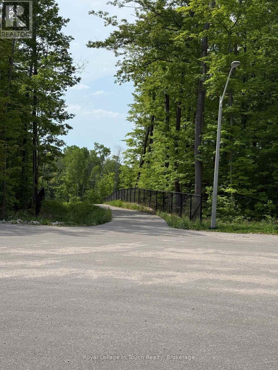 












LT 49 WHISPERING PINE CIRCLE E

,
Tiny,







Ontario
L9M0C2

