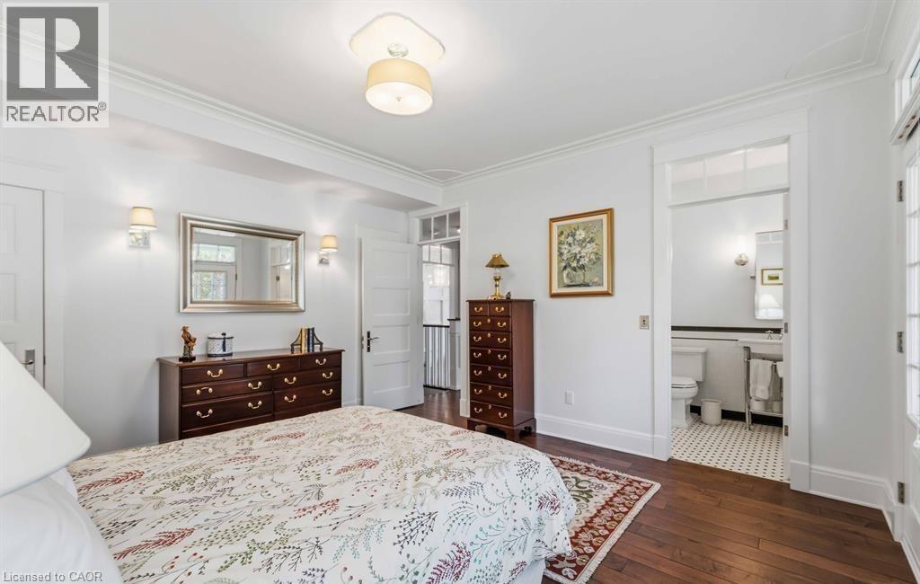 












20 SHAKESPEARE Avenue

,
Niagara-on-the-Lake,




Ontario
L0S1J0

