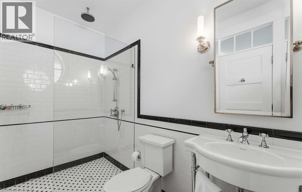 












20 SHAKESPEARE Avenue

,
Niagara-on-the-Lake,




Ontario
L0S1J0

