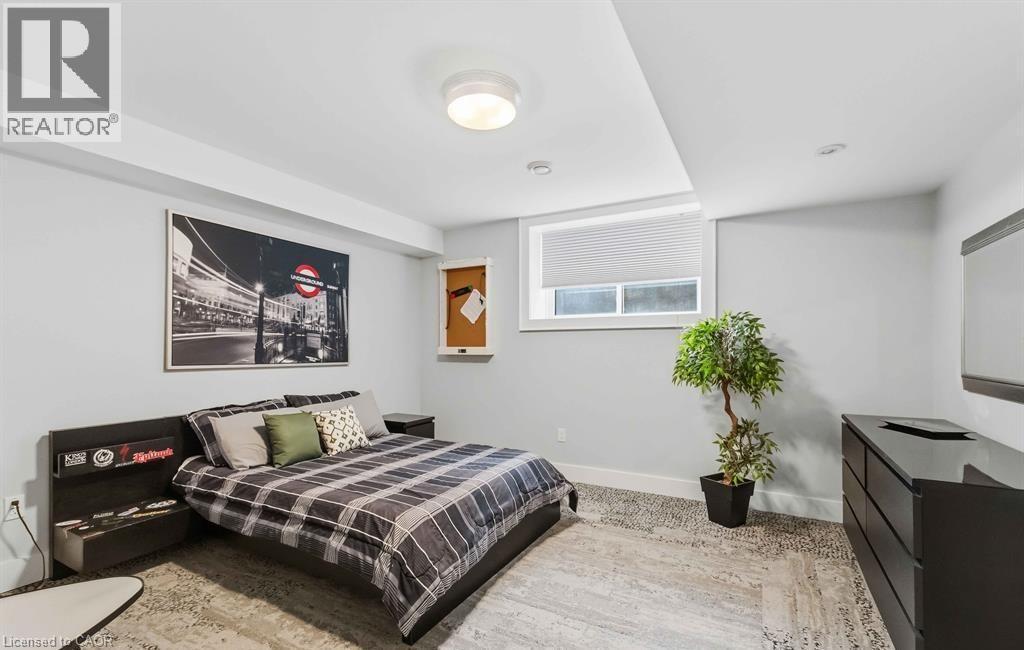 












20 SHAKESPEARE Avenue

,
Niagara-on-the-Lake,




Ontario
L0S1J0

