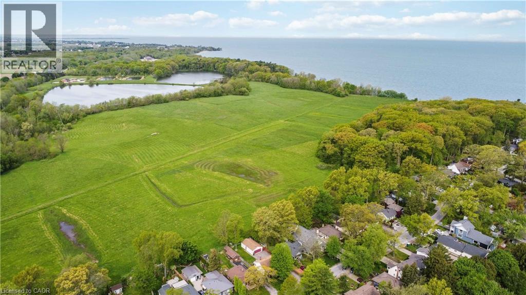 












20 SHAKESPEARE Avenue

,
Niagara-on-the-Lake,




Ontario
L0S1J0

