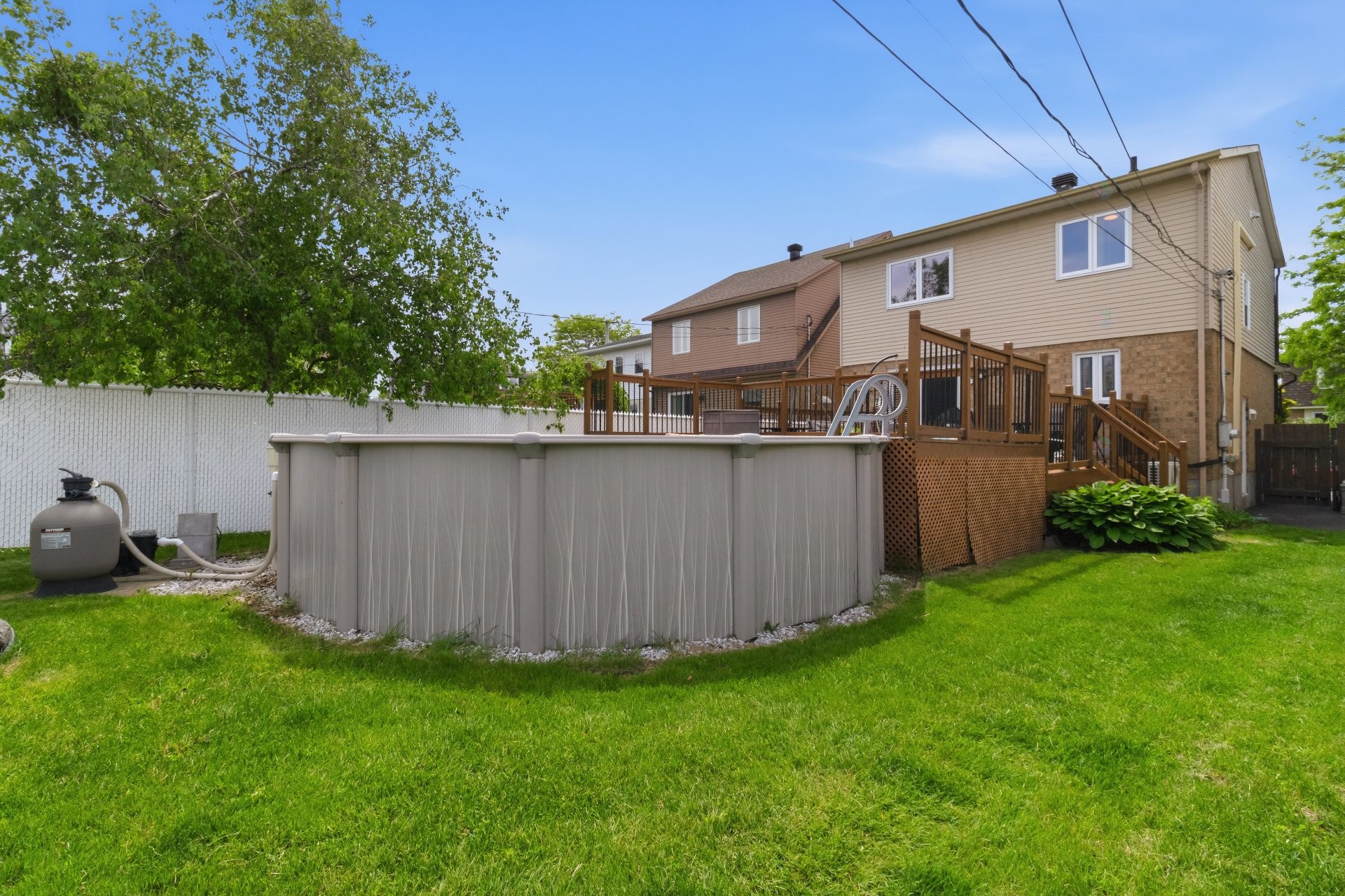









3802


Rue Lévesque

,
Longueuil (Saint-Hubert),




QC
J3Y8G6

