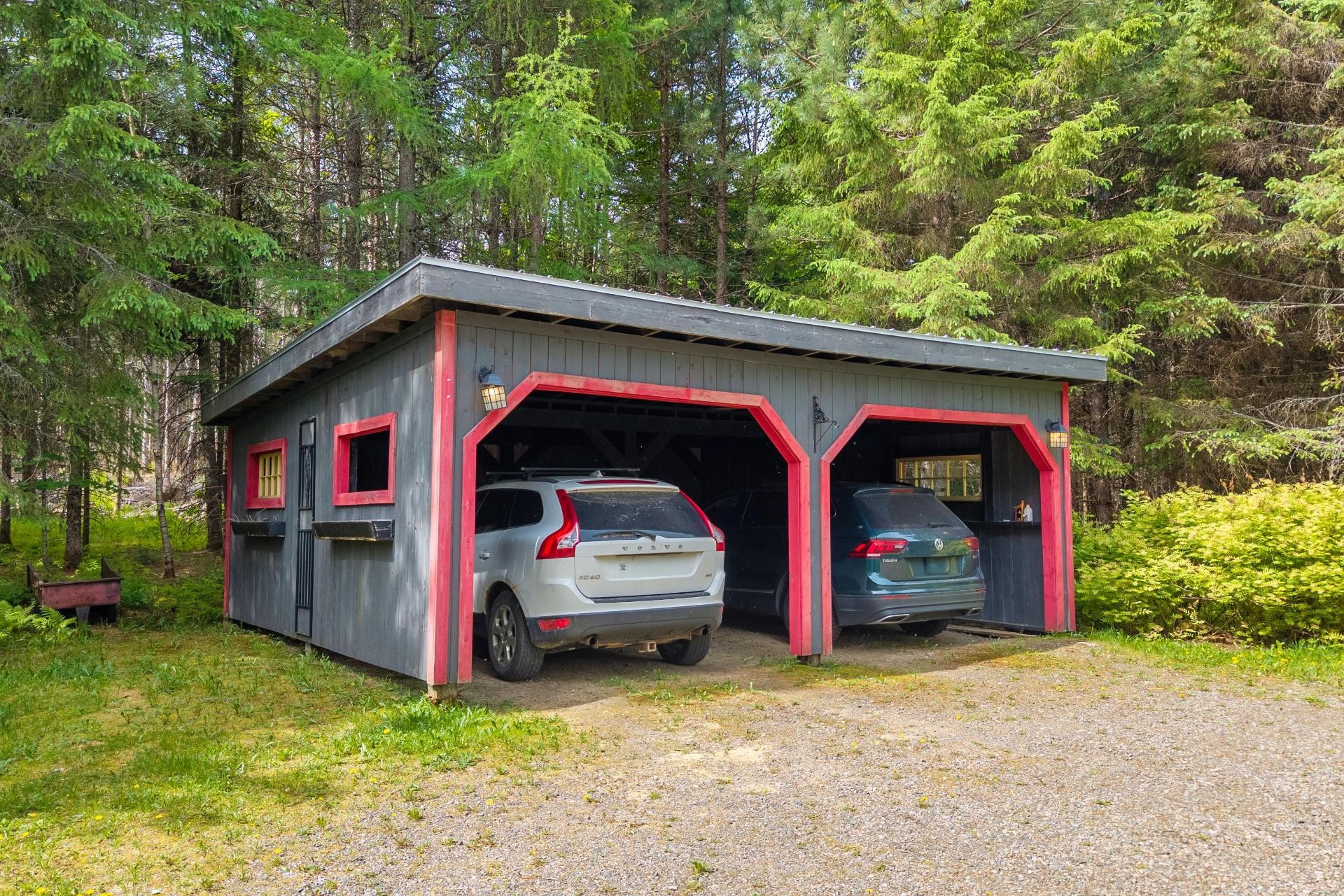 









1810


Ch. du Lac-Sauvage

,
Mont-Blanc,




QC
J0T1J2

