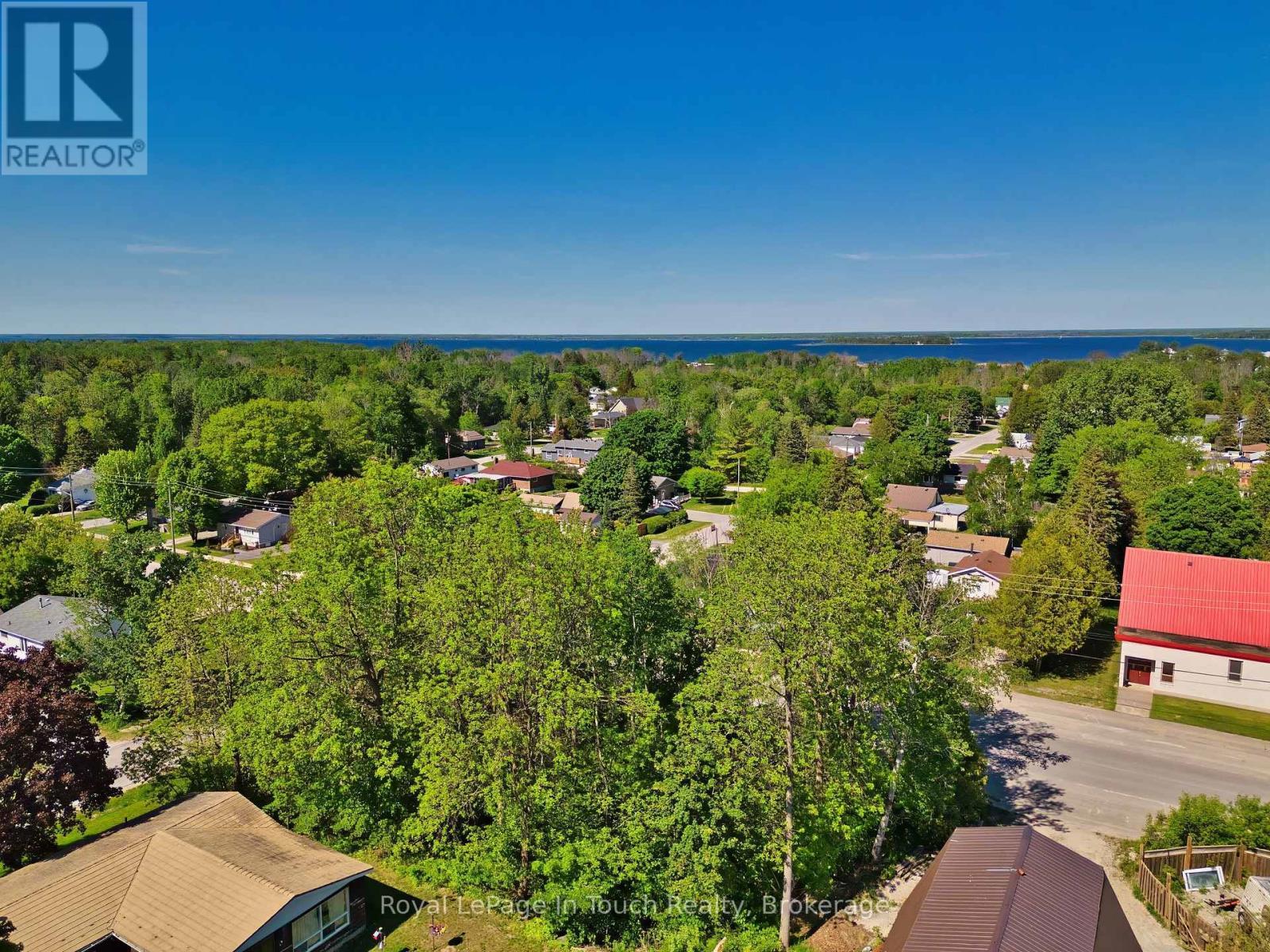












401 MCNICOLL STREET

,
Tay (Port McNicoll),







Ontario
L0K1R0


