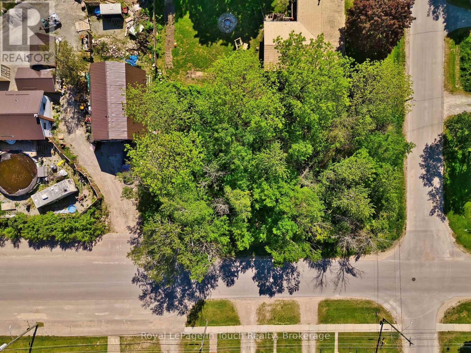 












401 MCNICOLL STREET

,
Tay (Port McNicoll),







Ontario
L0K1R0


