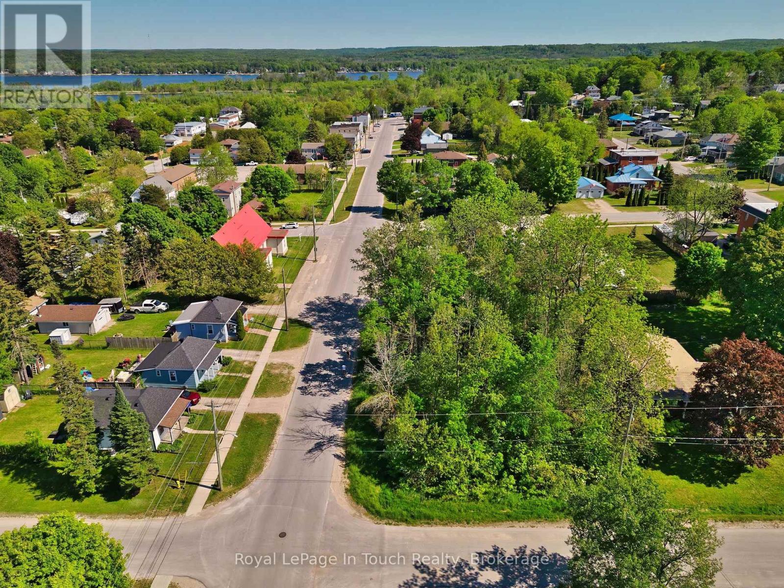 












401 MCNICOLL STREET

,
Tay (Port McNicoll),







Ontario
L0K1R0

