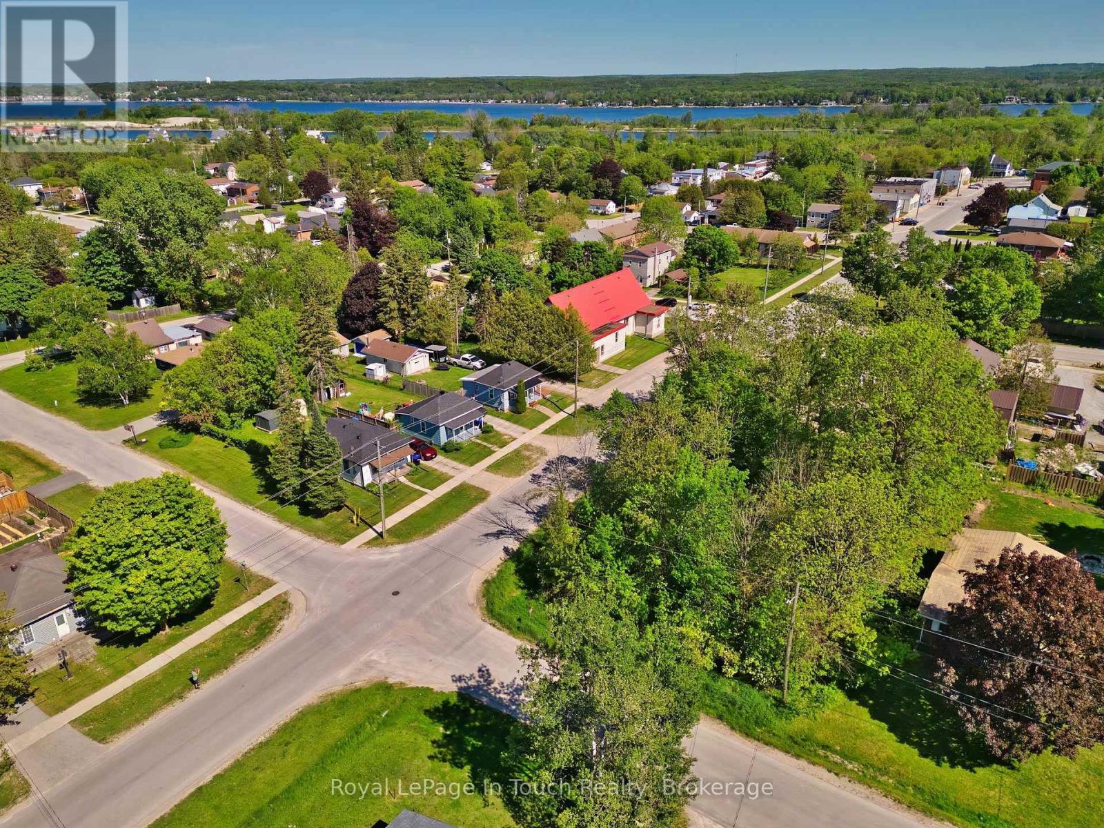 












401 MCNICOLL STREET

,
Tay (Port McNicoll),







Ontario
L0K1R0

