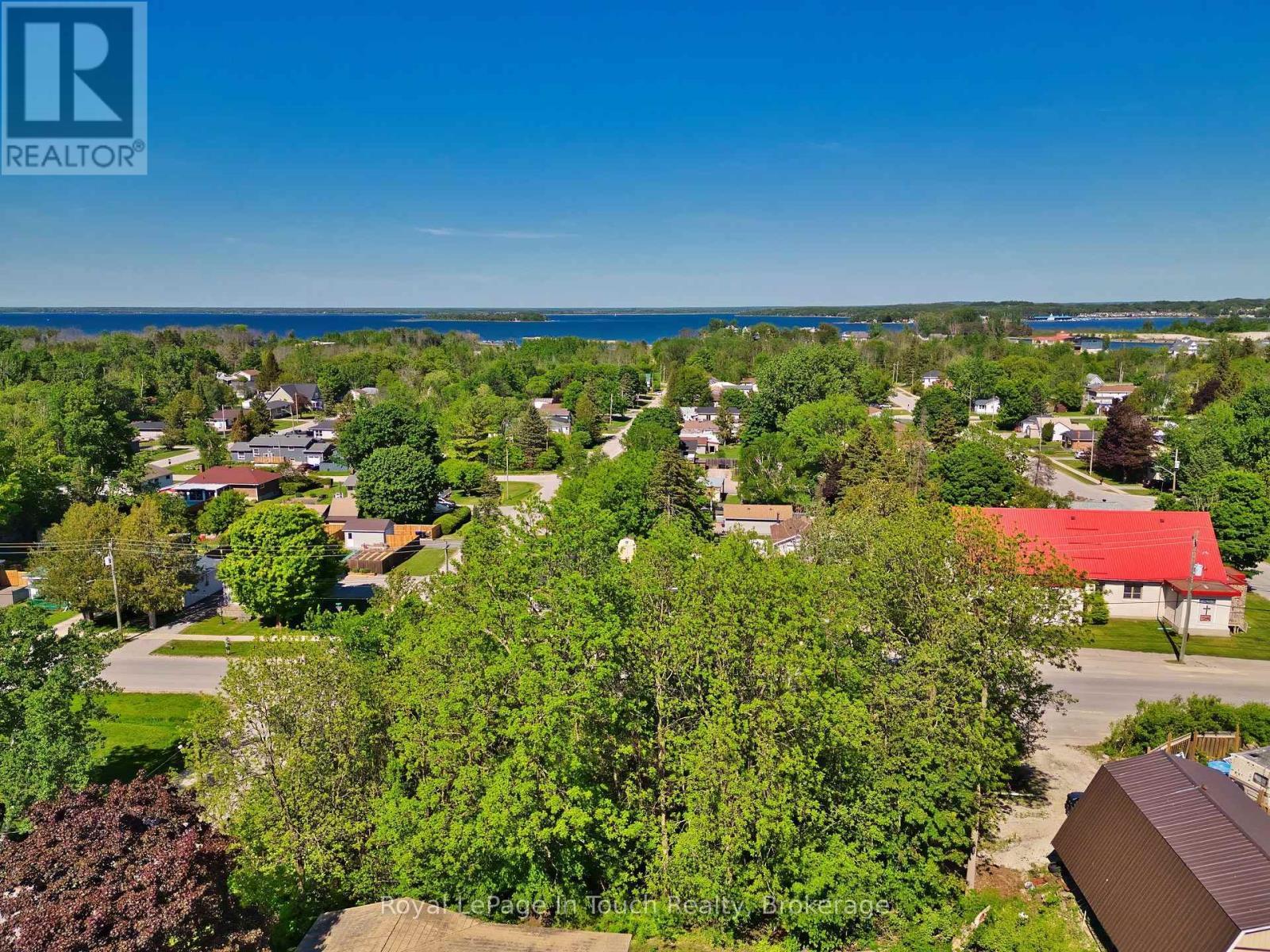 












401 MCNICOLL STREET

,
Tay (Port McNicoll),







Ontario
L0K1R0

