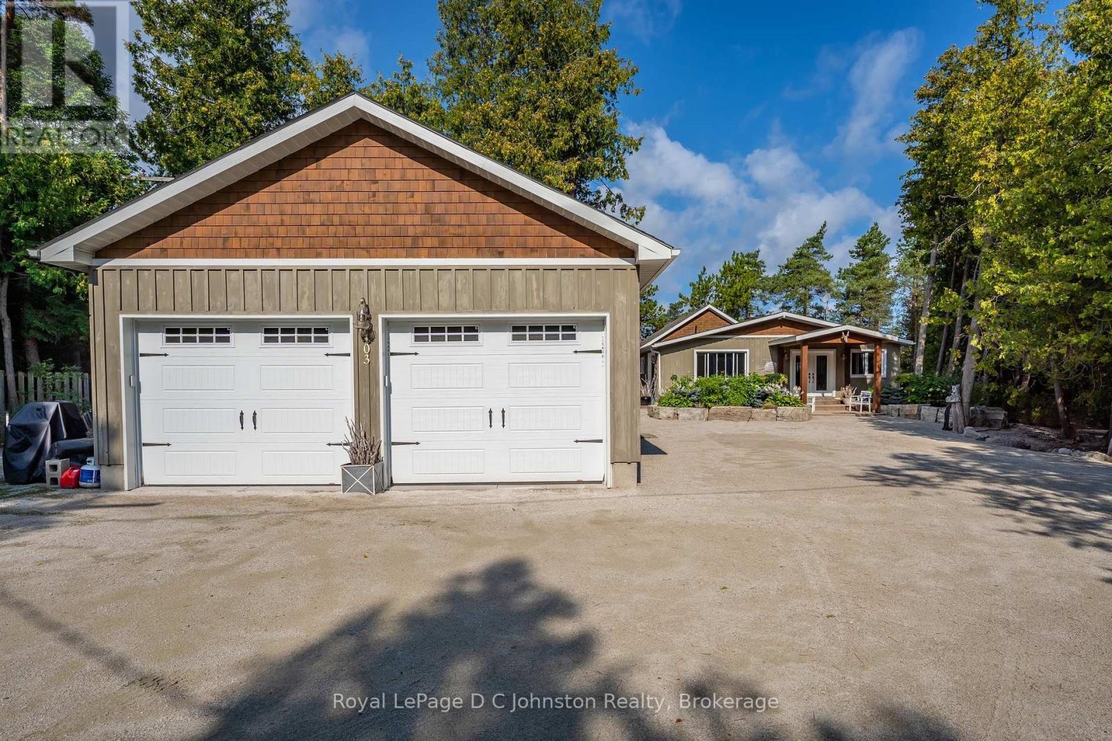 












103 SAUGEEN BEACH ROAD

,
Saugeen Shores,




Ontario
N0H2C5

