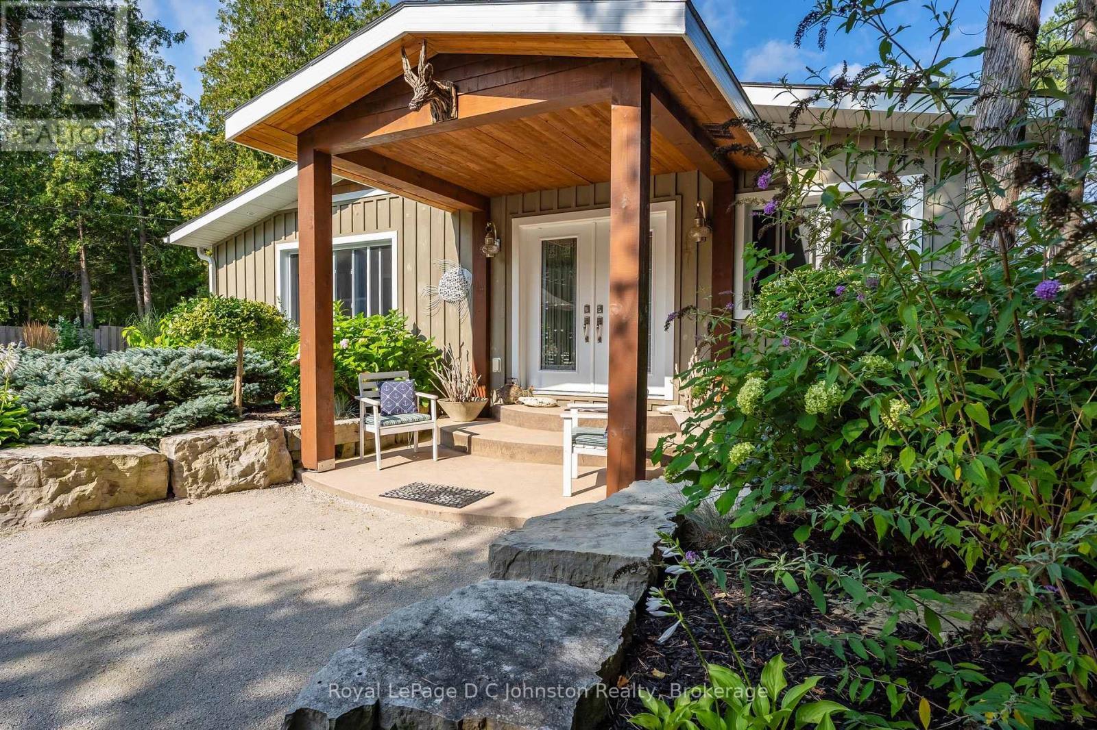 












103 SAUGEEN BEACH ROAD

,
Saugeen Shores,




Ontario
N0H2C5

