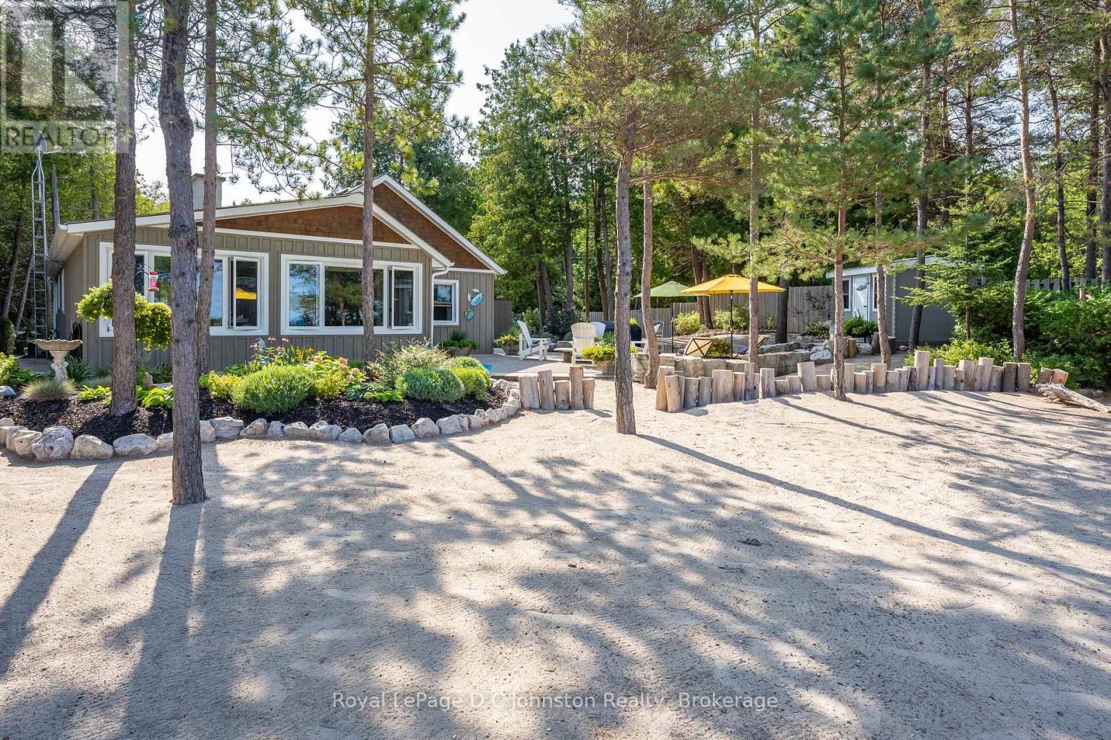 












103 SAUGEEN BEACH ROAD

,
Saugeen Shores,




Ontario
N0H2C5

