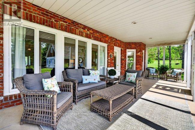 












8550 APPLEBY LINE

,
Milton,




Ontario
L0P1B0

