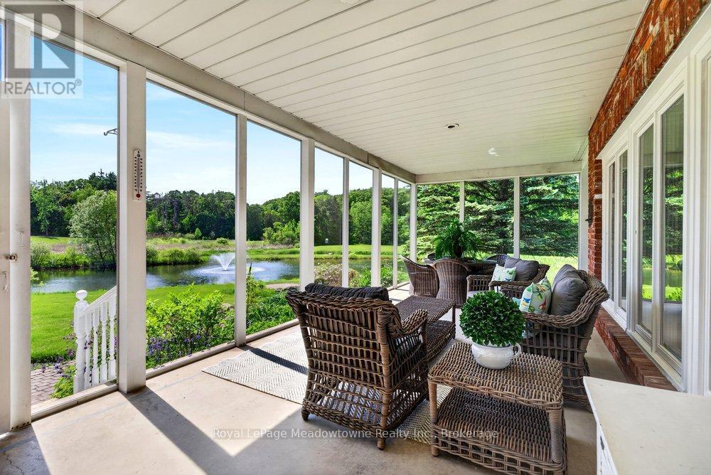 












8550 APPLEBY LINE

,
Milton,




Ontario
L0P1B0

