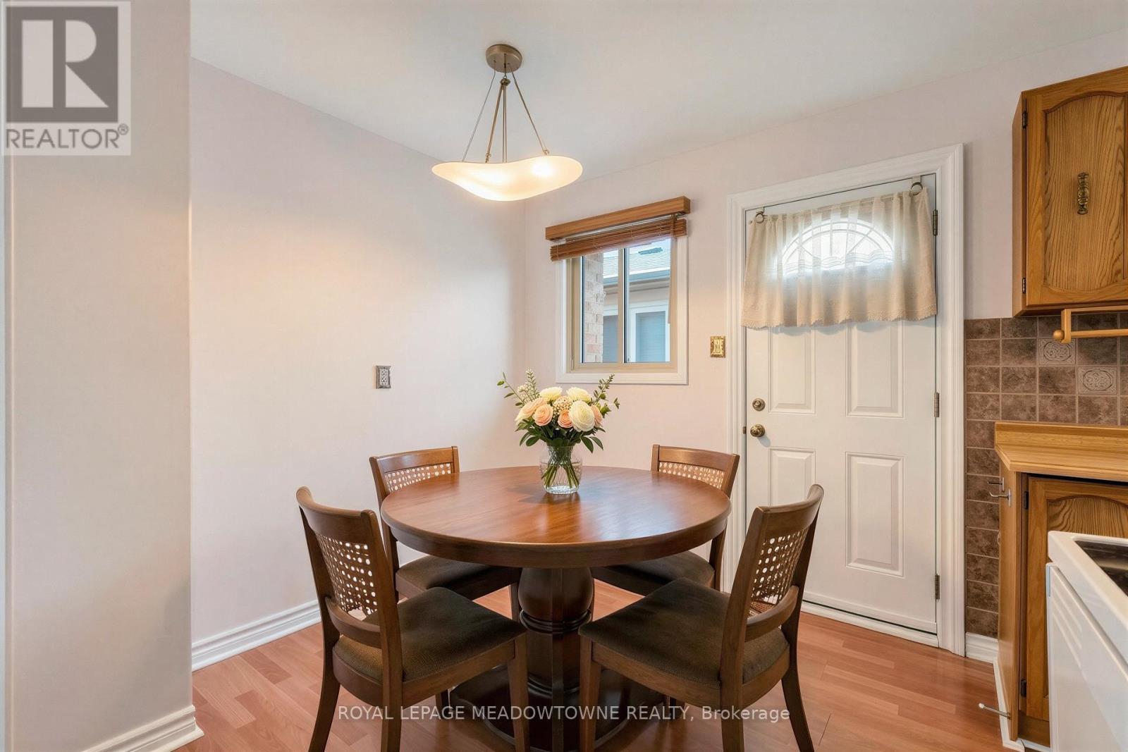 












100 MARTINDALE CRESCENT

,
Brampton,




Ontario
L6X2V1


