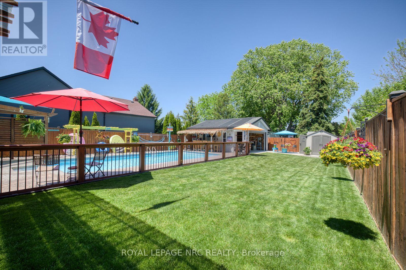 












7 STEPHEN STREET

,
St. Catharines (Lakeport),




Ontario
L2N6S4

