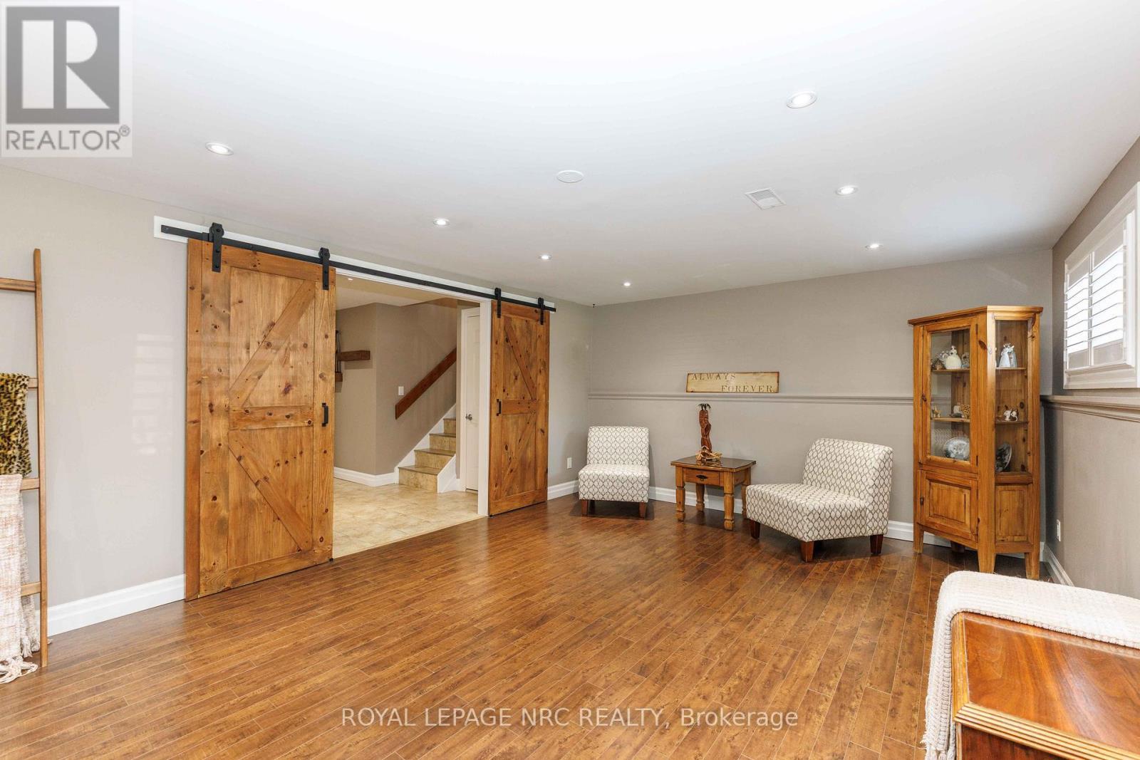 












7 STEPHEN STREET

,
St. Catharines (Lakeport),




Ontario
L2N6S4

