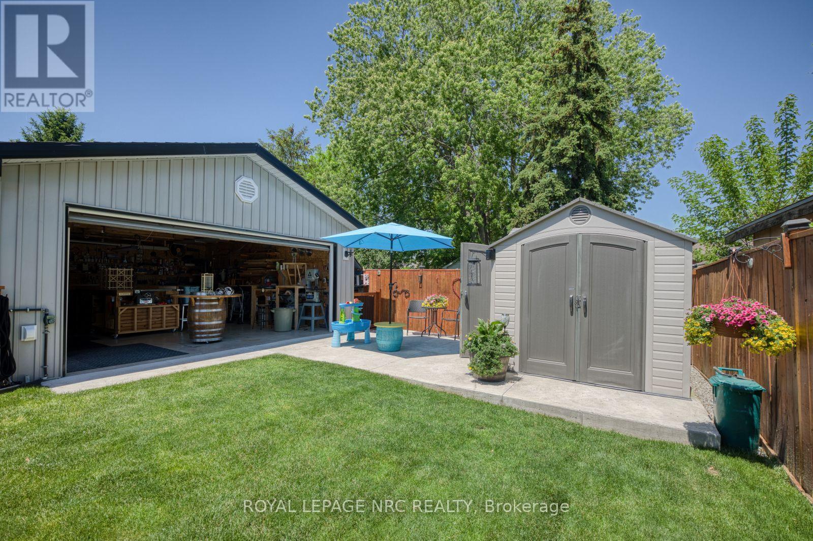 












7 STEPHEN STREET

,
St. Catharines (Lakeport),




Ontario
L2N6S4

