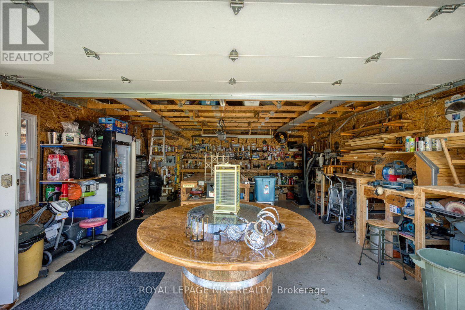 












7 STEPHEN STREET

,
St. Catharines (Lakeport),




Ontario
L2N6S4


