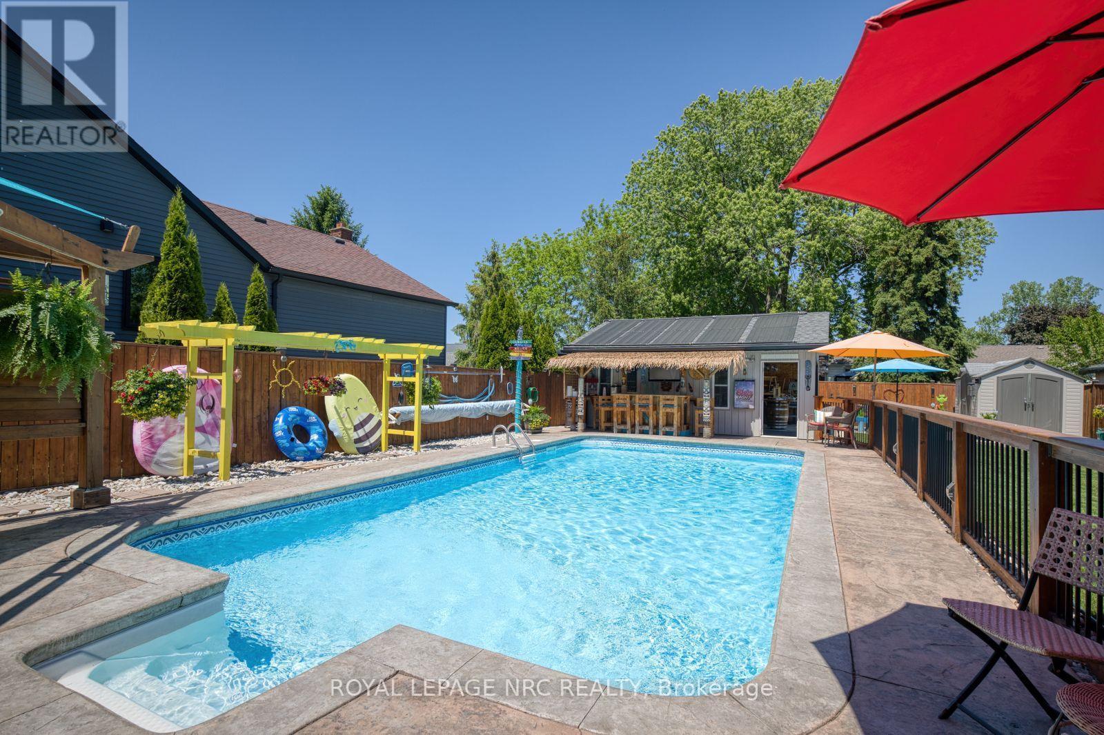 












7 STEPHEN STREET

,
St. Catharines (Lakeport),




Ontario
L2N6S4

