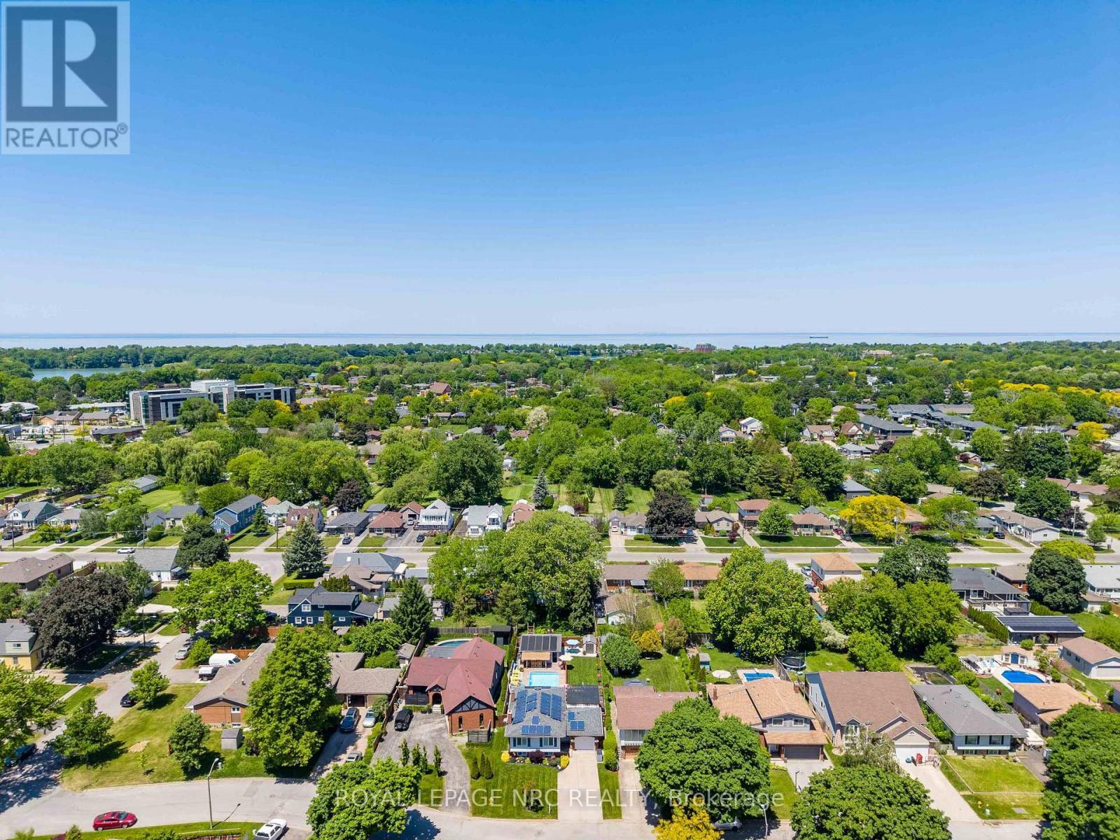 












7 STEPHEN STREET

,
St. Catharines (Lakeport),




Ontario
L2N6S4

