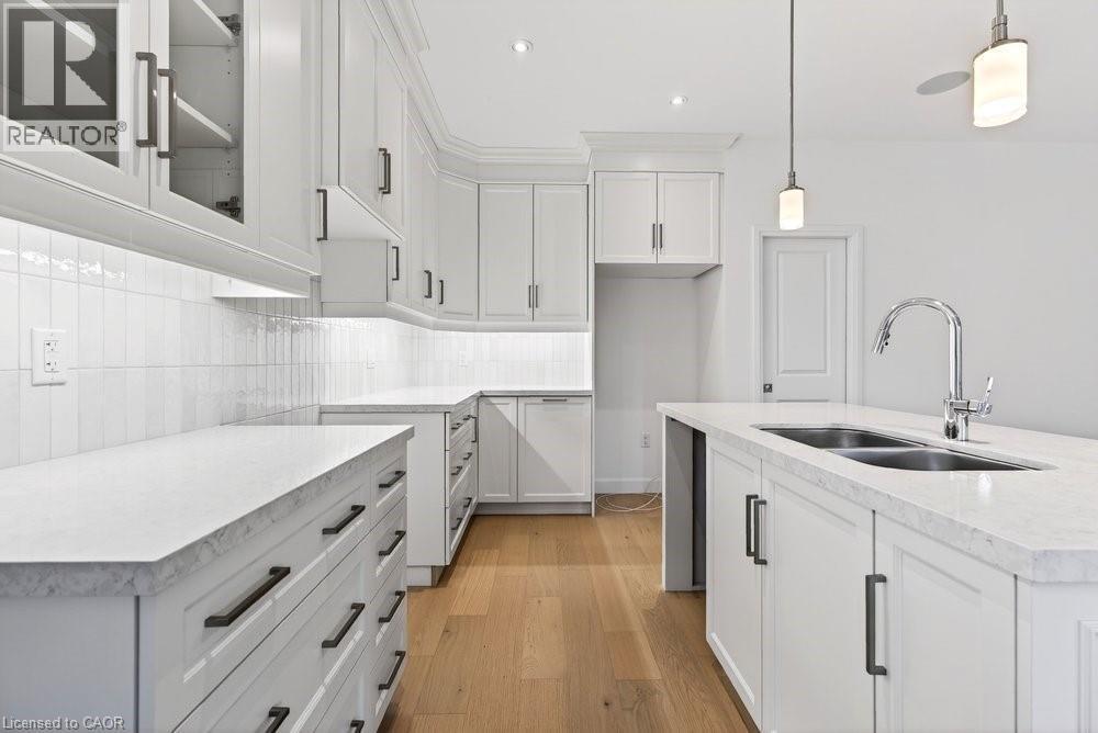 












100 WATERSHORE Drive Unit# Lot 2

,
Stoney Creek,




Ontario
L8E0C1


