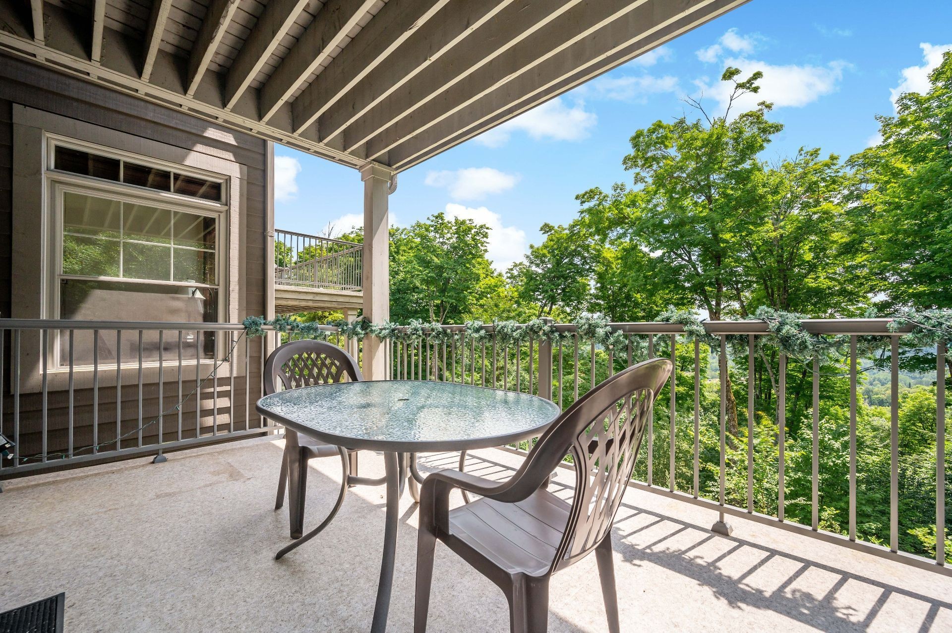 









300


Rue du Mont-Plaisant

, 10,
Mont-Tremblant,




QC
J8E1L2


