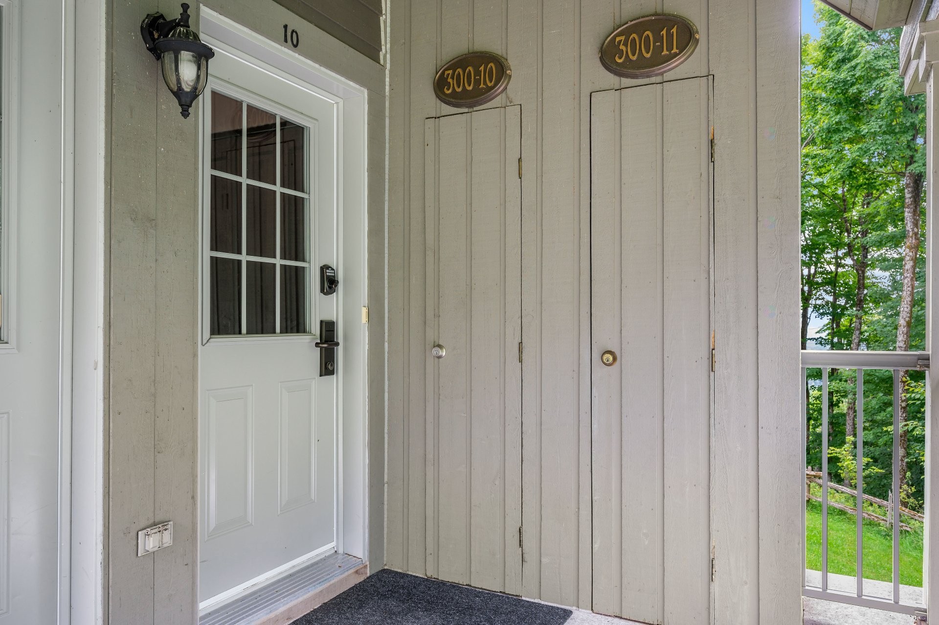 









300


Rue du Mont-Plaisant

, 10,
Mont-Tremblant,




QC
J8E1L2

