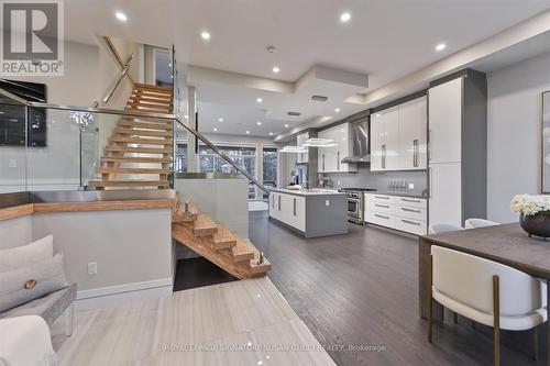 Bright open floor plan ideal for entertaining