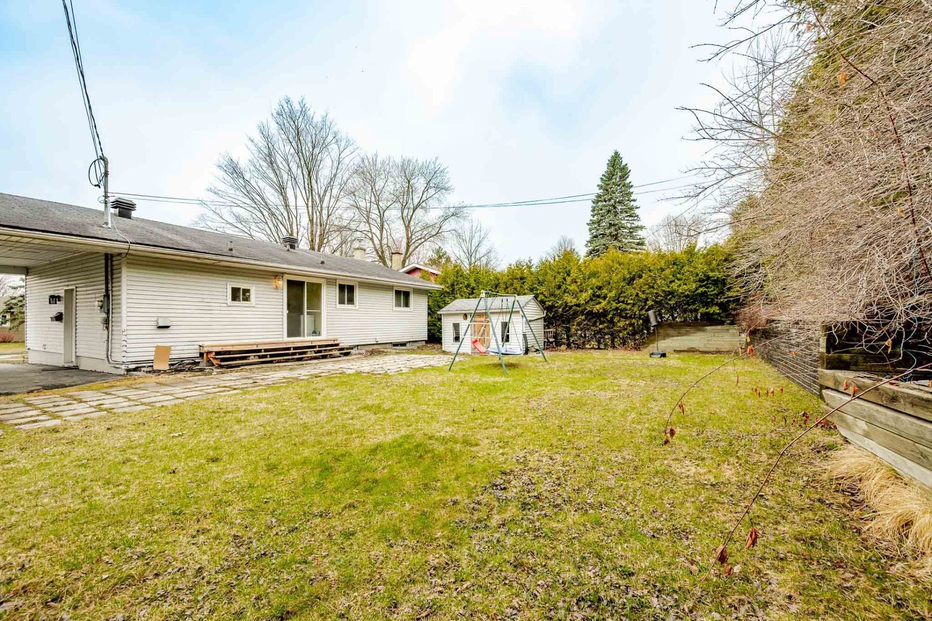 









4075


Rue de la Prairie

,
Sherbrooke (Les Nations),




QC
J1L1L3

