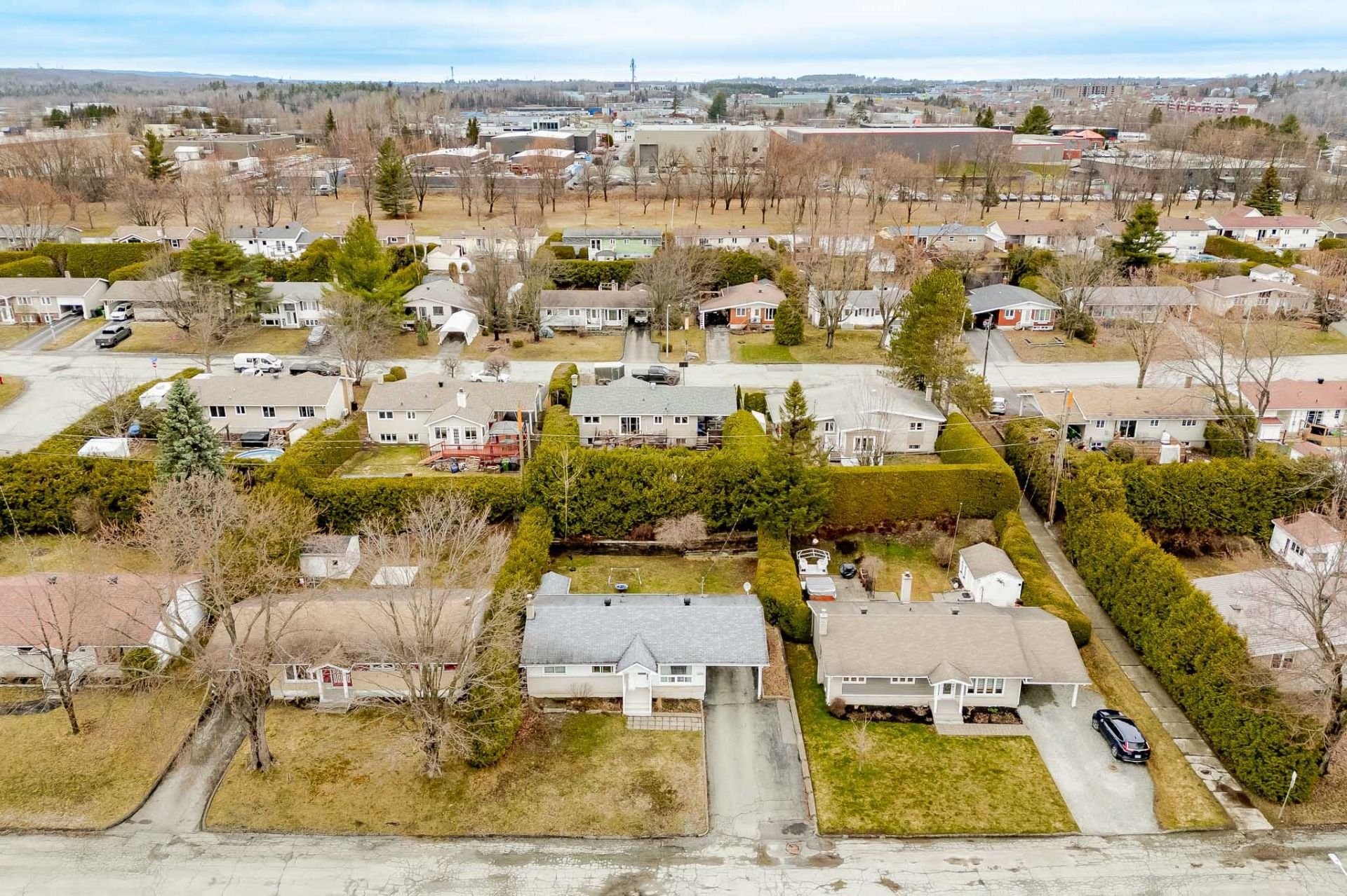 









4075


Rue de la Prairie

,
Sherbrooke (Les Nations),




QC
J1L1L3

